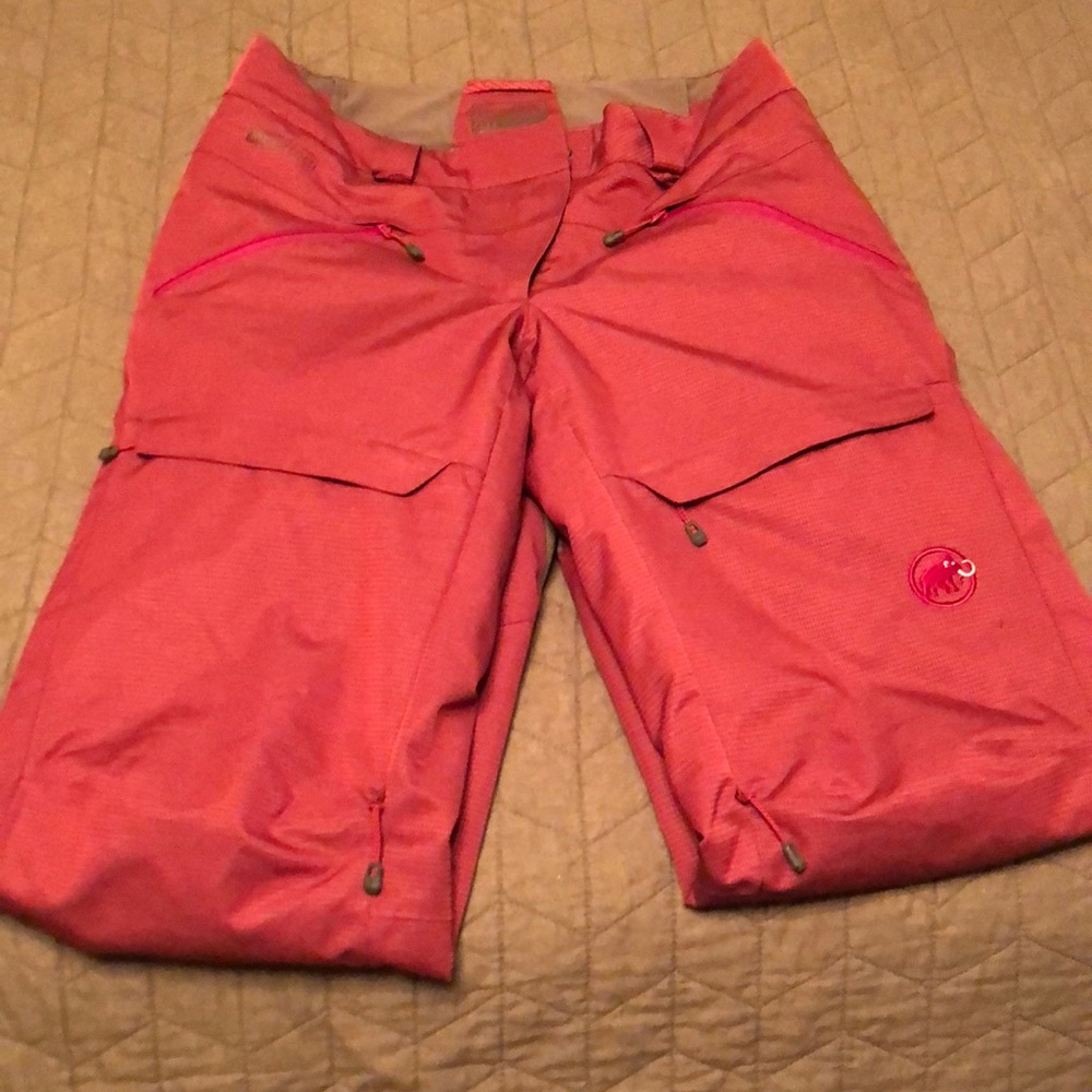 FLASH SALE! Mammut Bormio Insulated Pants Sz. 8❄️